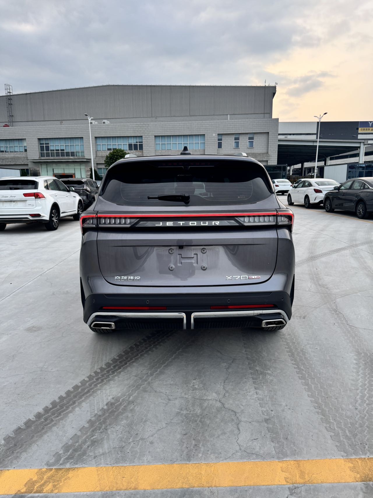 JETOUR 2025 X70 PLUS 1.5T Luxury Surge Edition 5-Seater