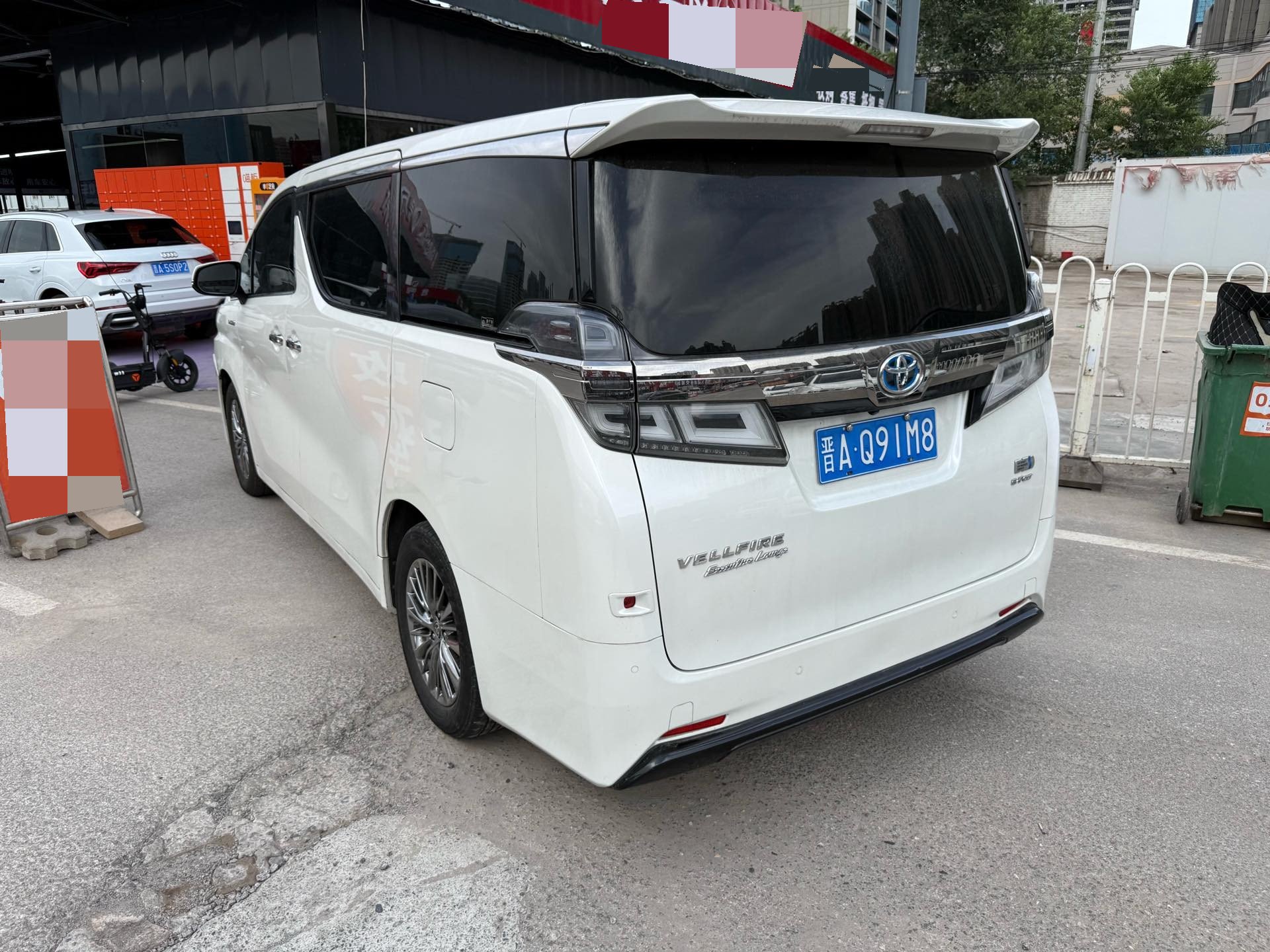 Toyota Vellfire (Import) 2019 Vellfire 2.5 CVT HV Premium