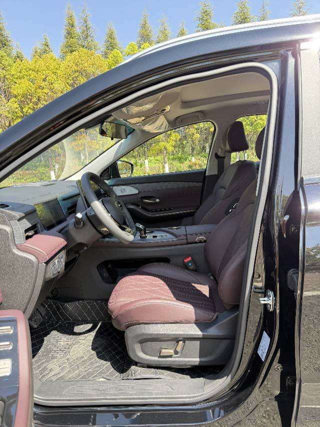 JETOUR X90 2026 1.6T DCT Ultimate Edition 7-Seater