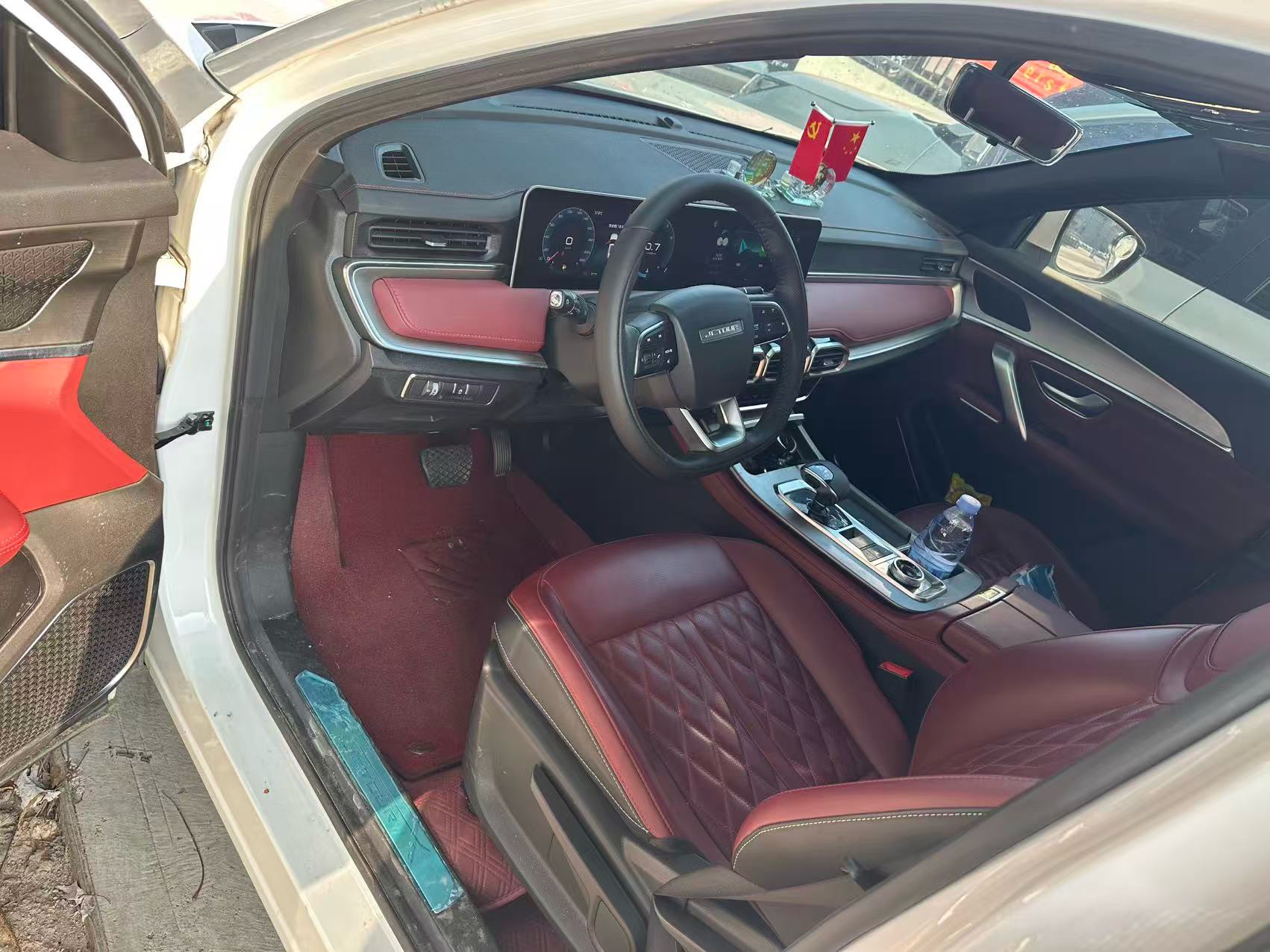 JETOUR 2023 X70 PLUS 1.5T Yongzhe PRO 5-Seater