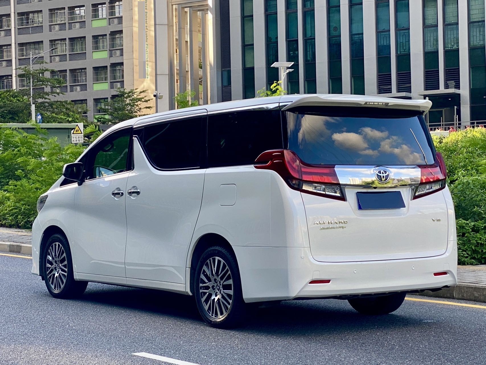 Toyota Alphard (Import) 2015 Alphard 3.5 Premium