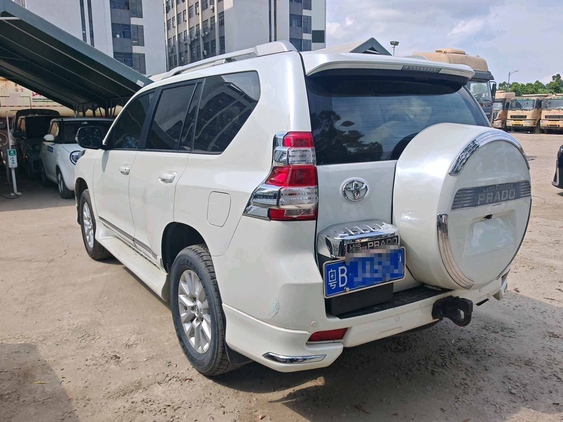 Toyota Prado (Import) 2017 Prado 2.7 EXR Middle East Version
