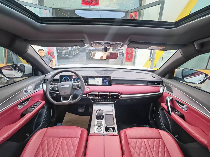 JETOUR 2024 X70 PLUS 1.5T Champion Edition MAX 5-Seater