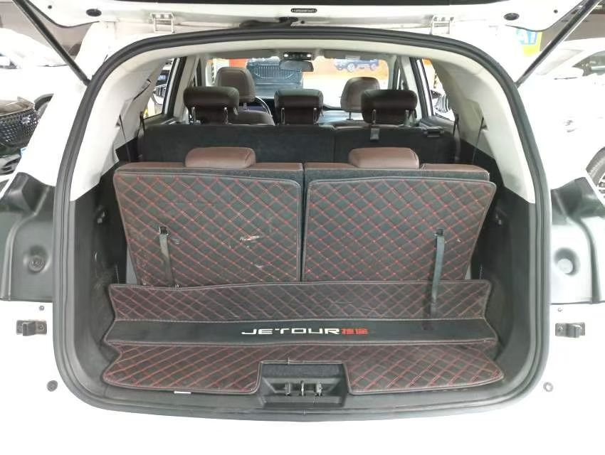 JETOUR 2021 X90 PLUS 1.6TD Villa 7-Seater