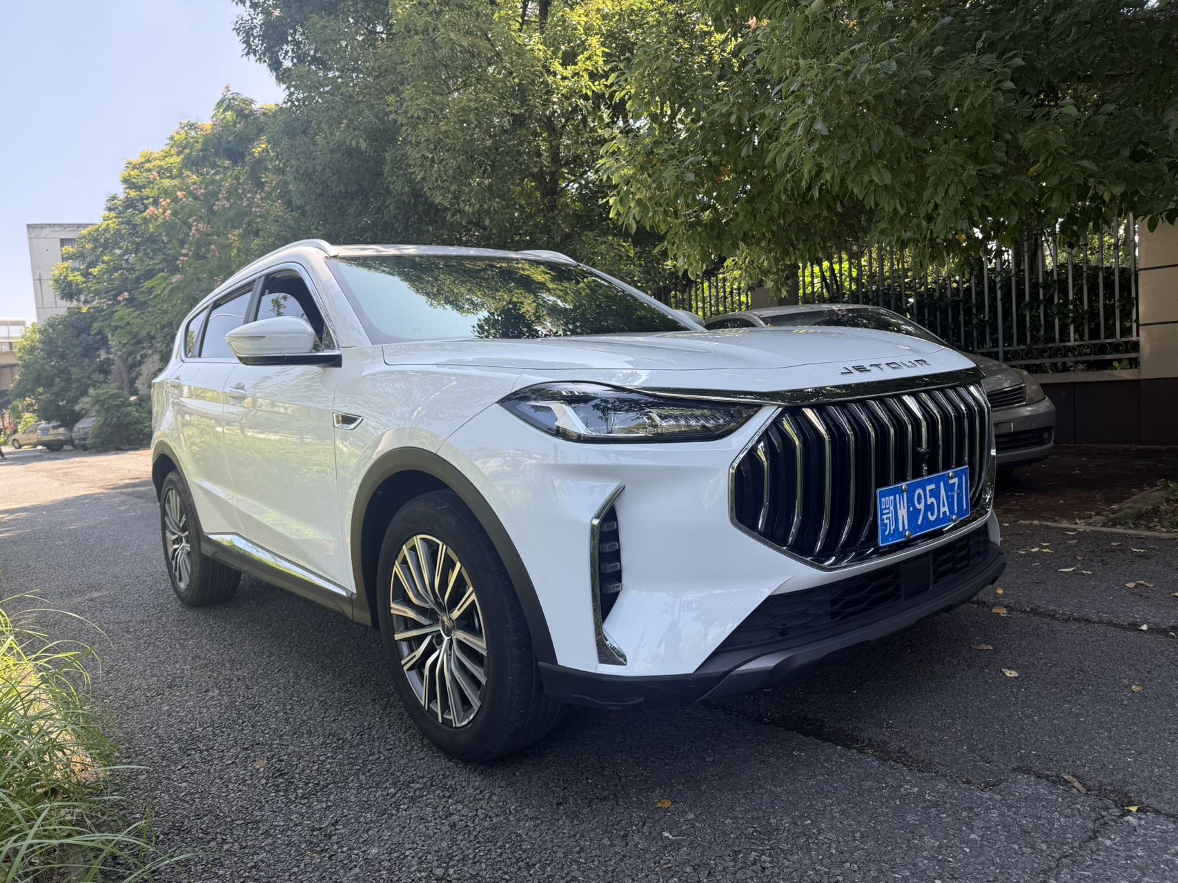 JETOUR 2023 X70 PLUS 1.5T Yongzhe PLUS 7-Seater