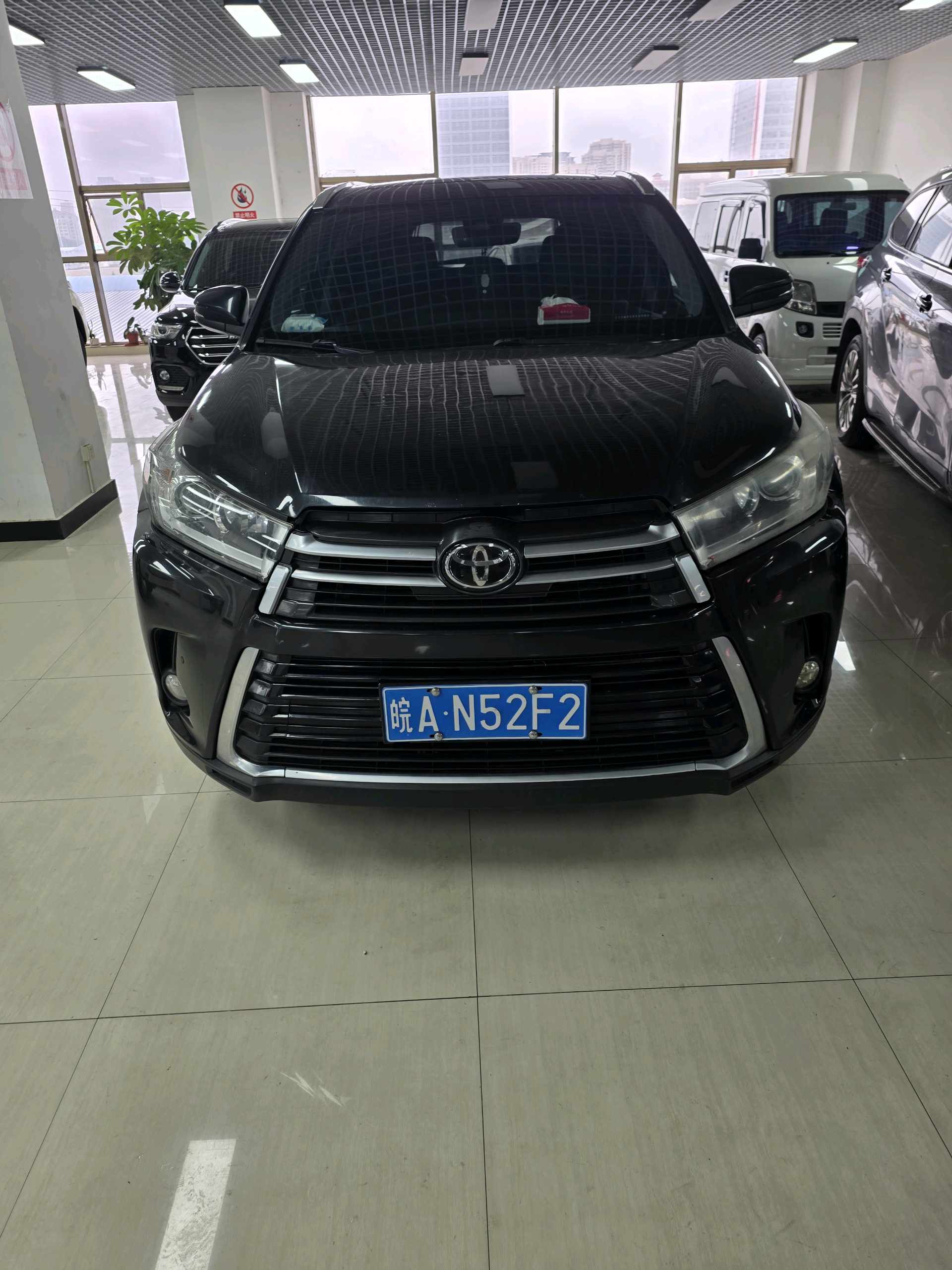 丰田 2019款 汉兰达 2.0T 四驱尊贵版7座