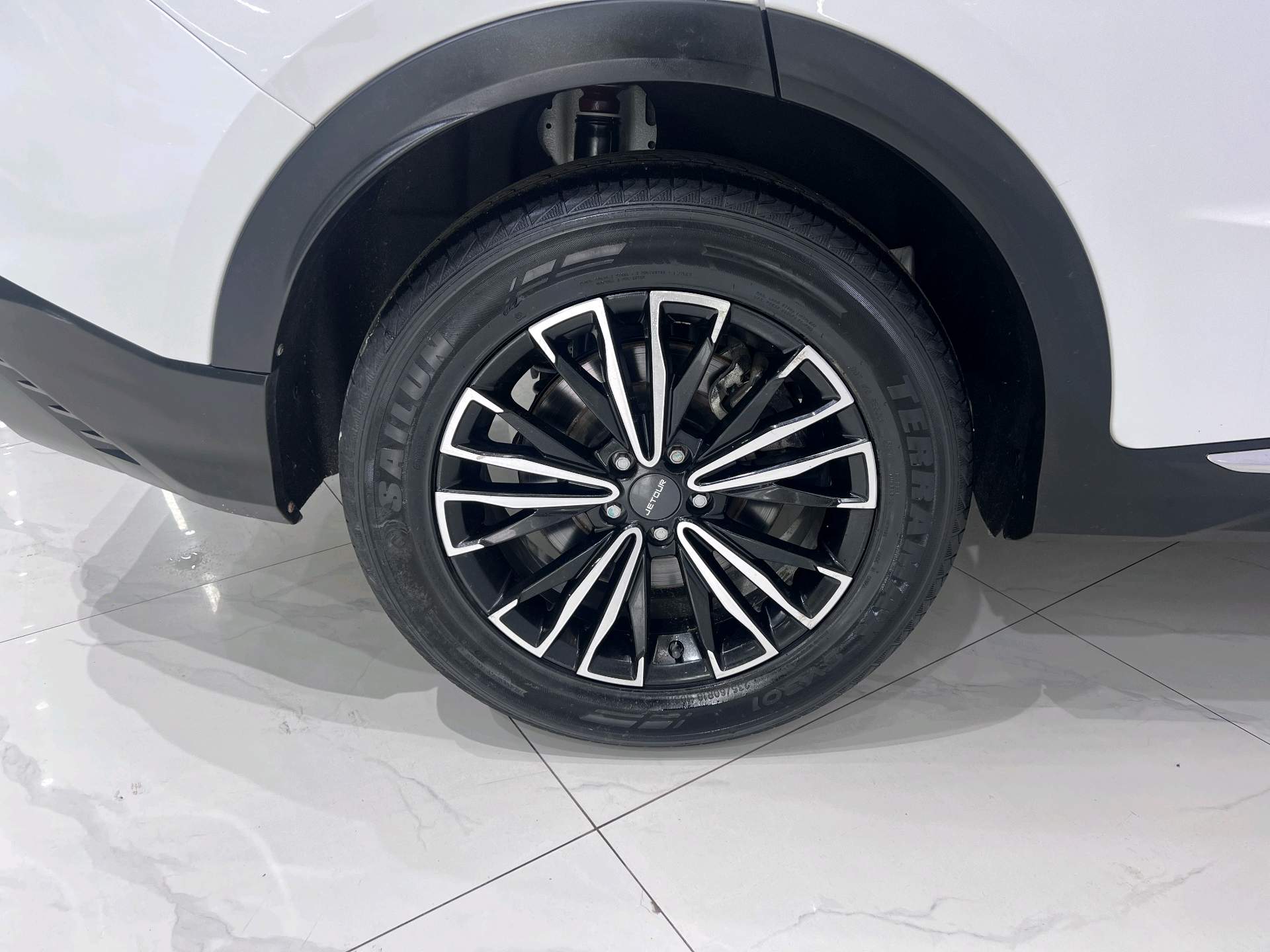 JETOUR 2022 X70 PLUS 1.5T CVT Mountain 7-Seater