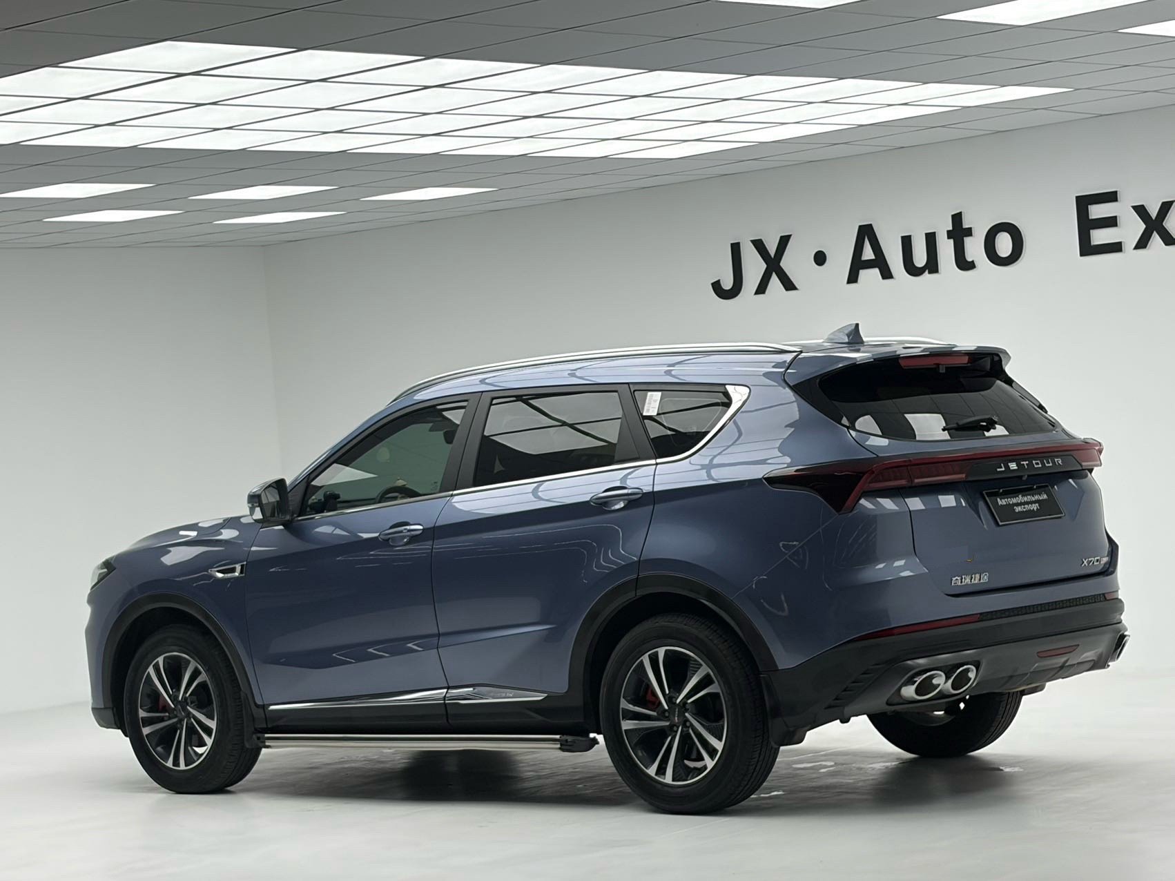 JETOUR X70 PLUS 2021 Facelift 1.5T Manual Wind 5-Seater