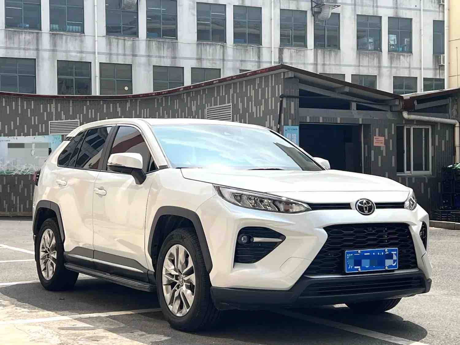 Toyota 2023 Wildlander 2.0 CVT 2WD Luxury PLUS