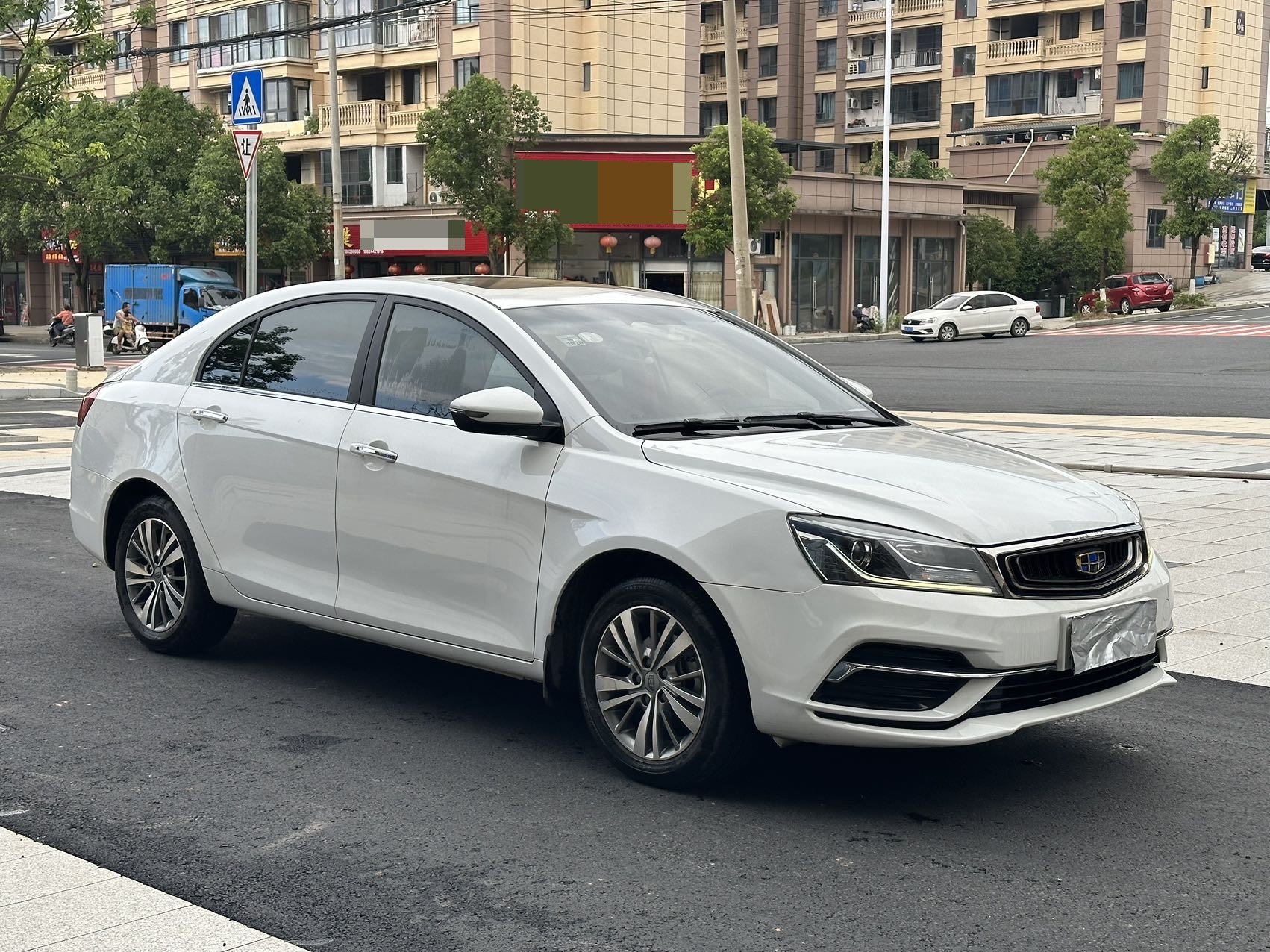 Geely 2018 Emgrand Sedan 1.5 Luxury