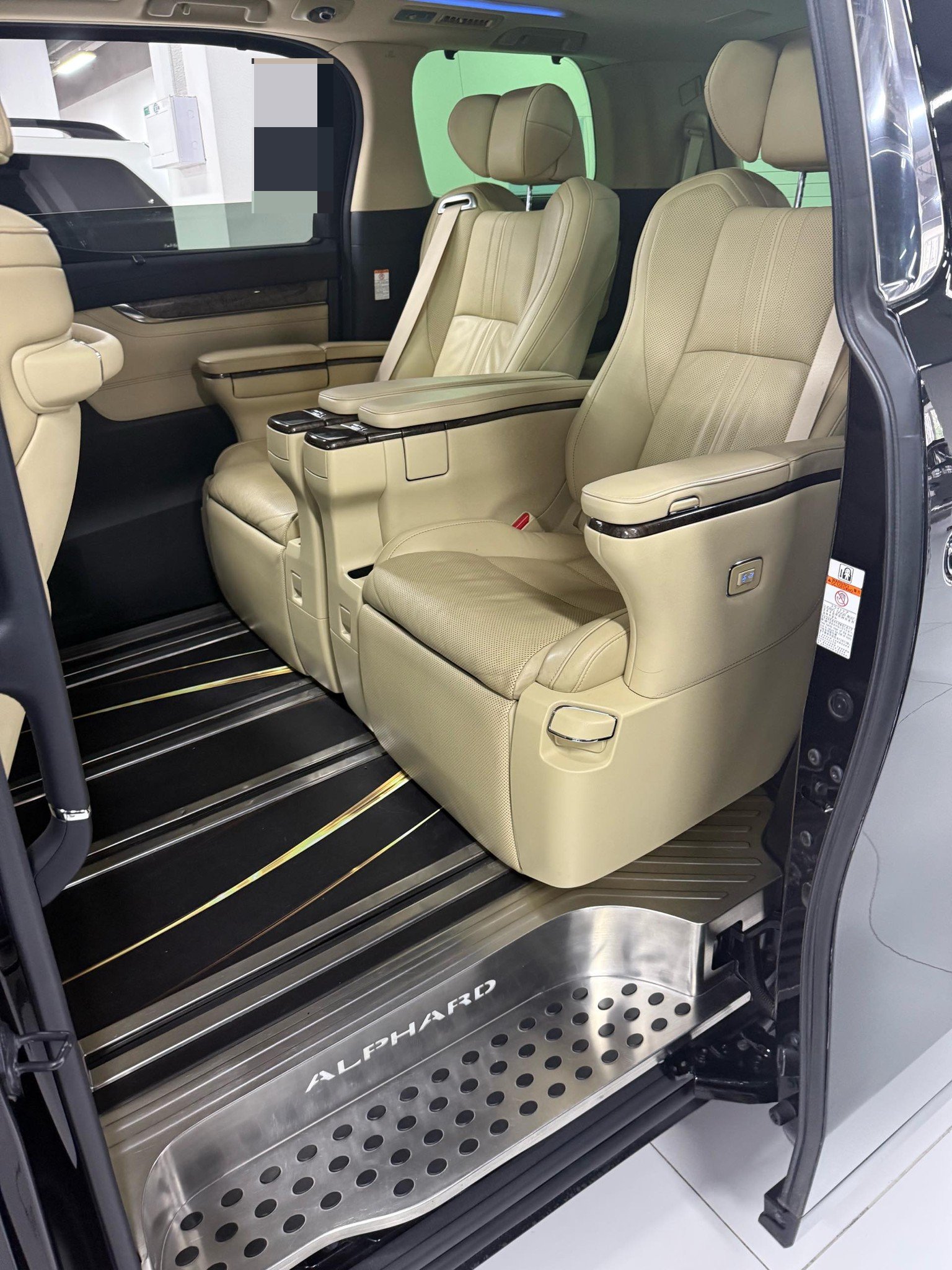 Toyota Vellfire (Import) 2019 Vellfire 2.5 CVT HV Premium