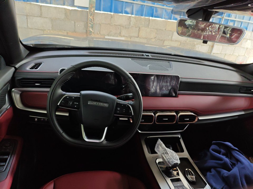 JETOUR 2025 X70 PLUS 1.5T Champion Edition PRO 5-Seater