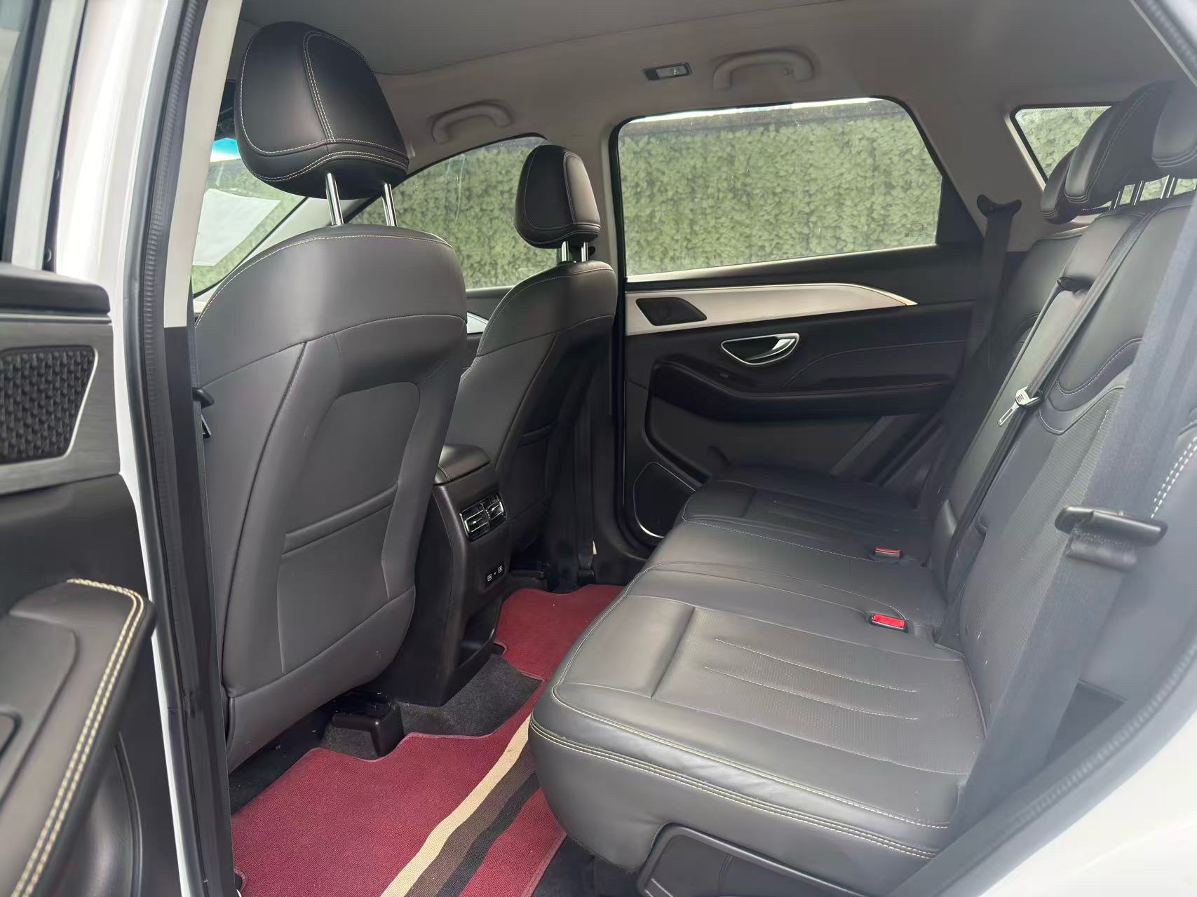 JETOUR 2023 X90 PLUS 1.6TD Flat Layer + 5 Seats