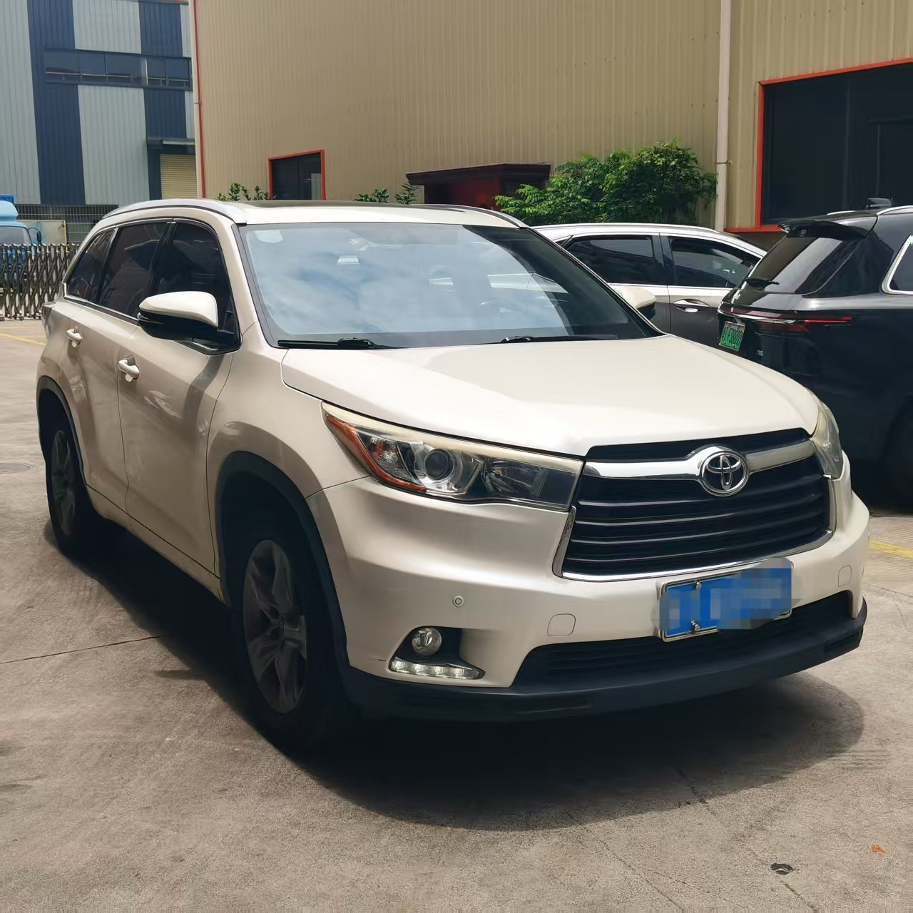 Toyota 2017 Highlander 2.0T 4WD Luxury 7-Seater