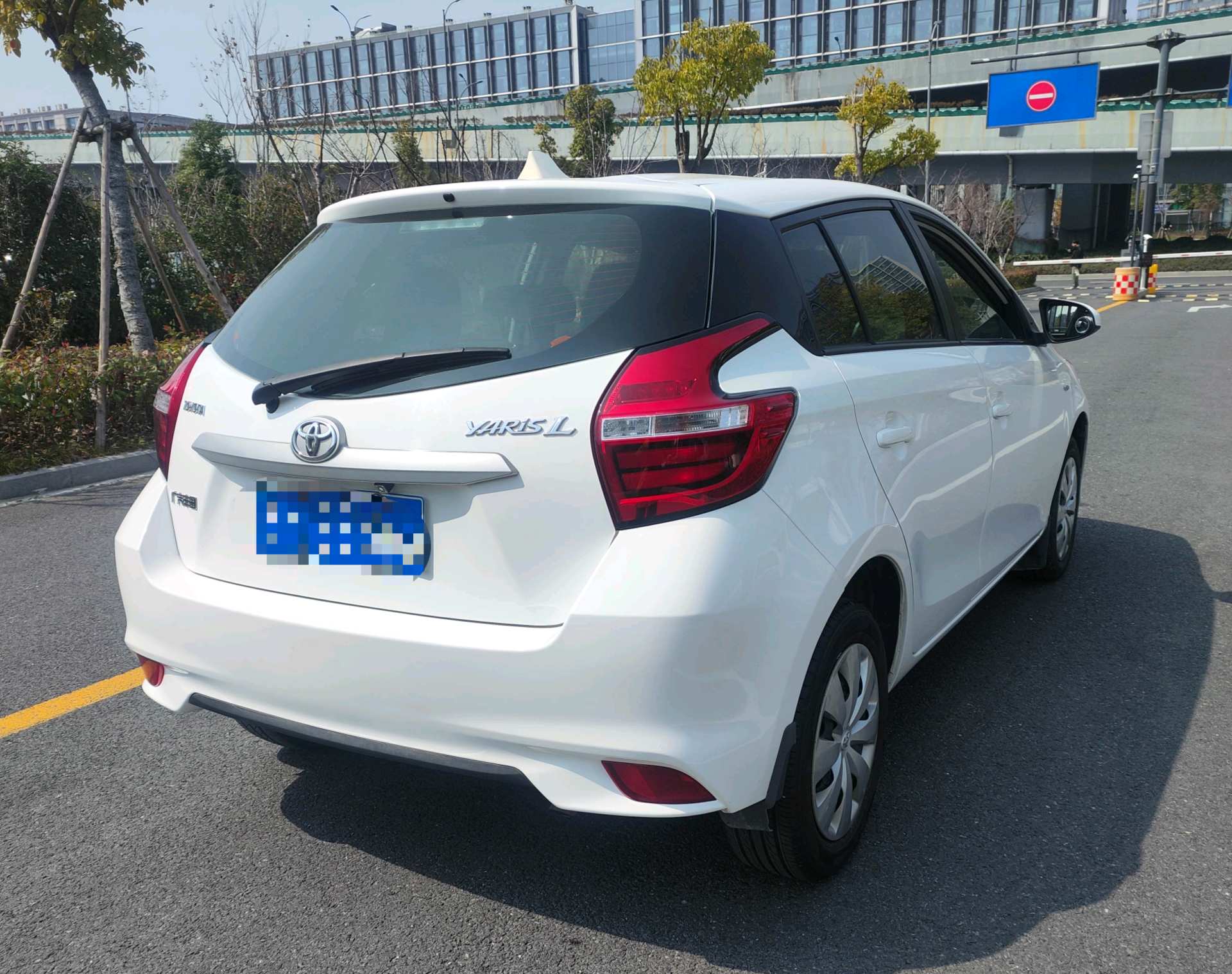 丰田 雅力士 2017款 YARiS L 致炫 1.5E 无级 劲速升级版