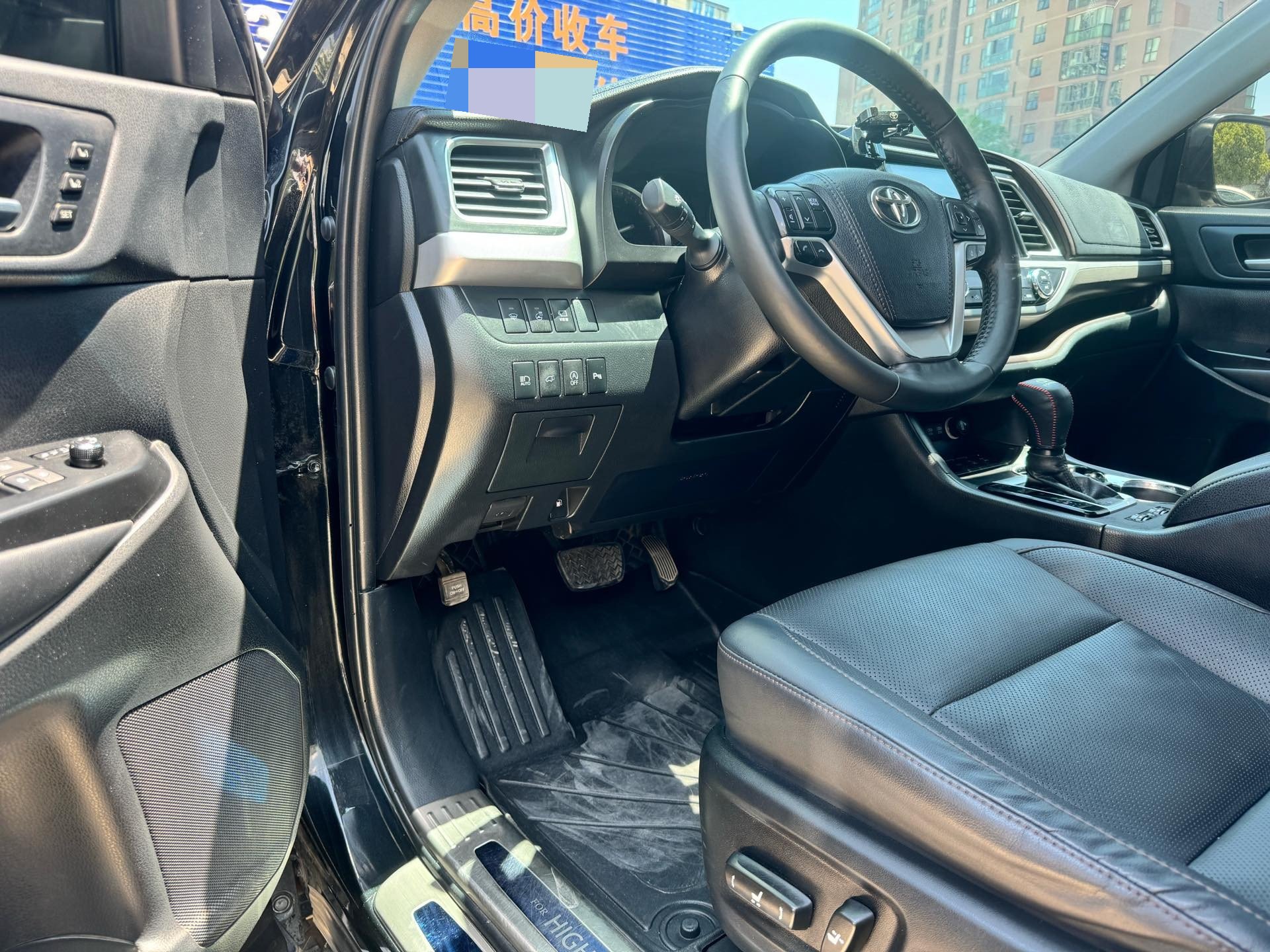 Toyota 2019 Highlander 2.0T 4WD至尊版 7-Seater