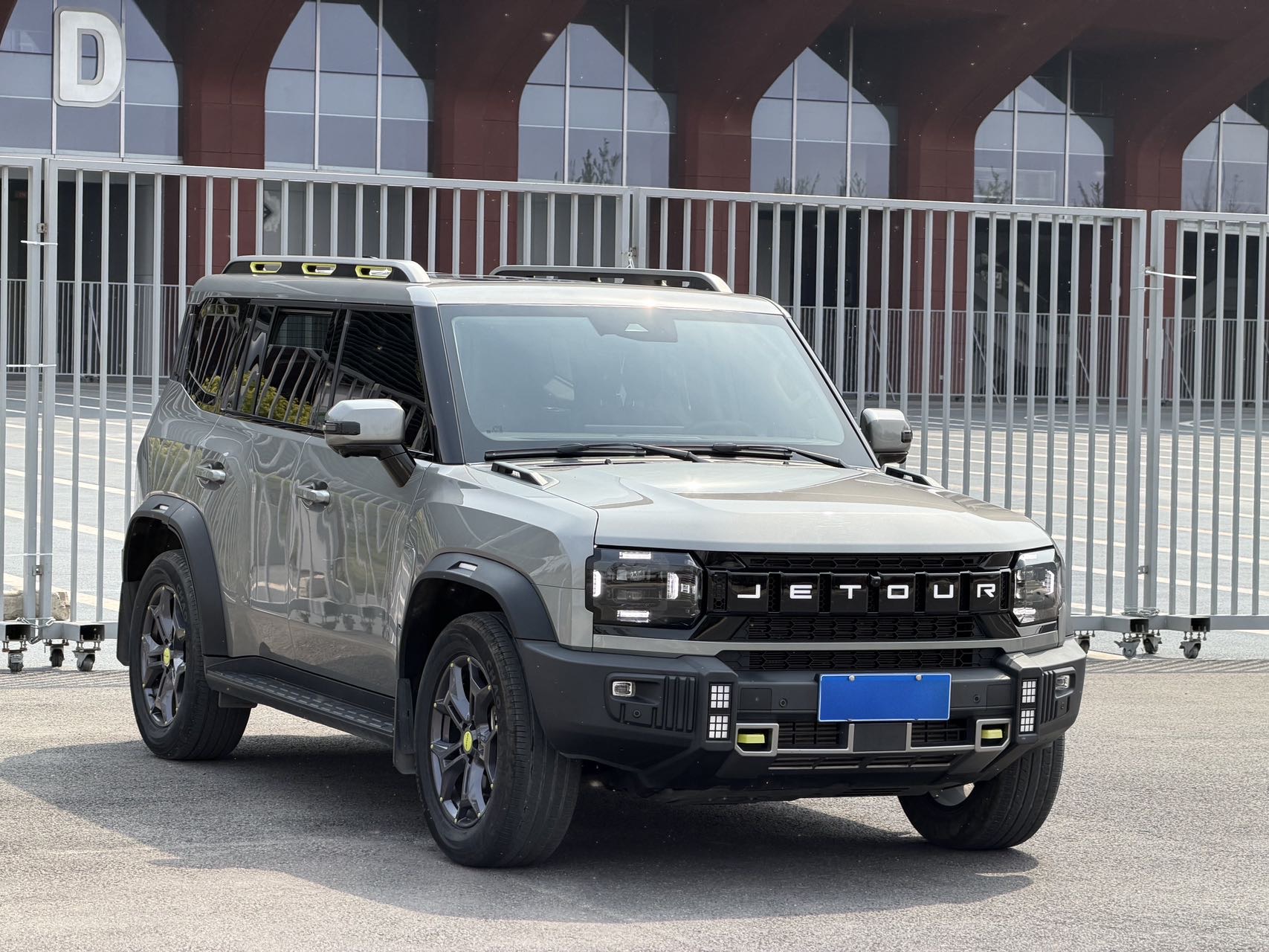 JETOUR 2023 Traveler 2.0T 4WD Cross PRO
