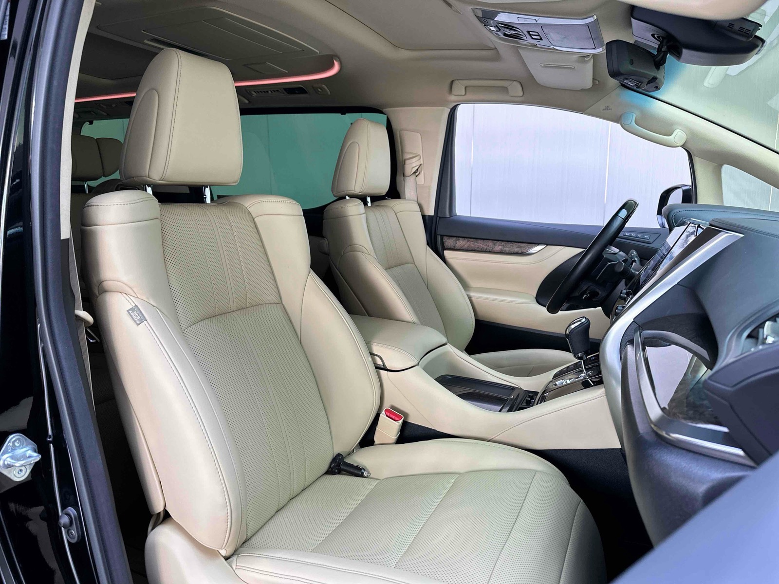 Toyota Vellfire (Import) 2021 Crown Vellfire 2.5 CVT Crown HV Premium