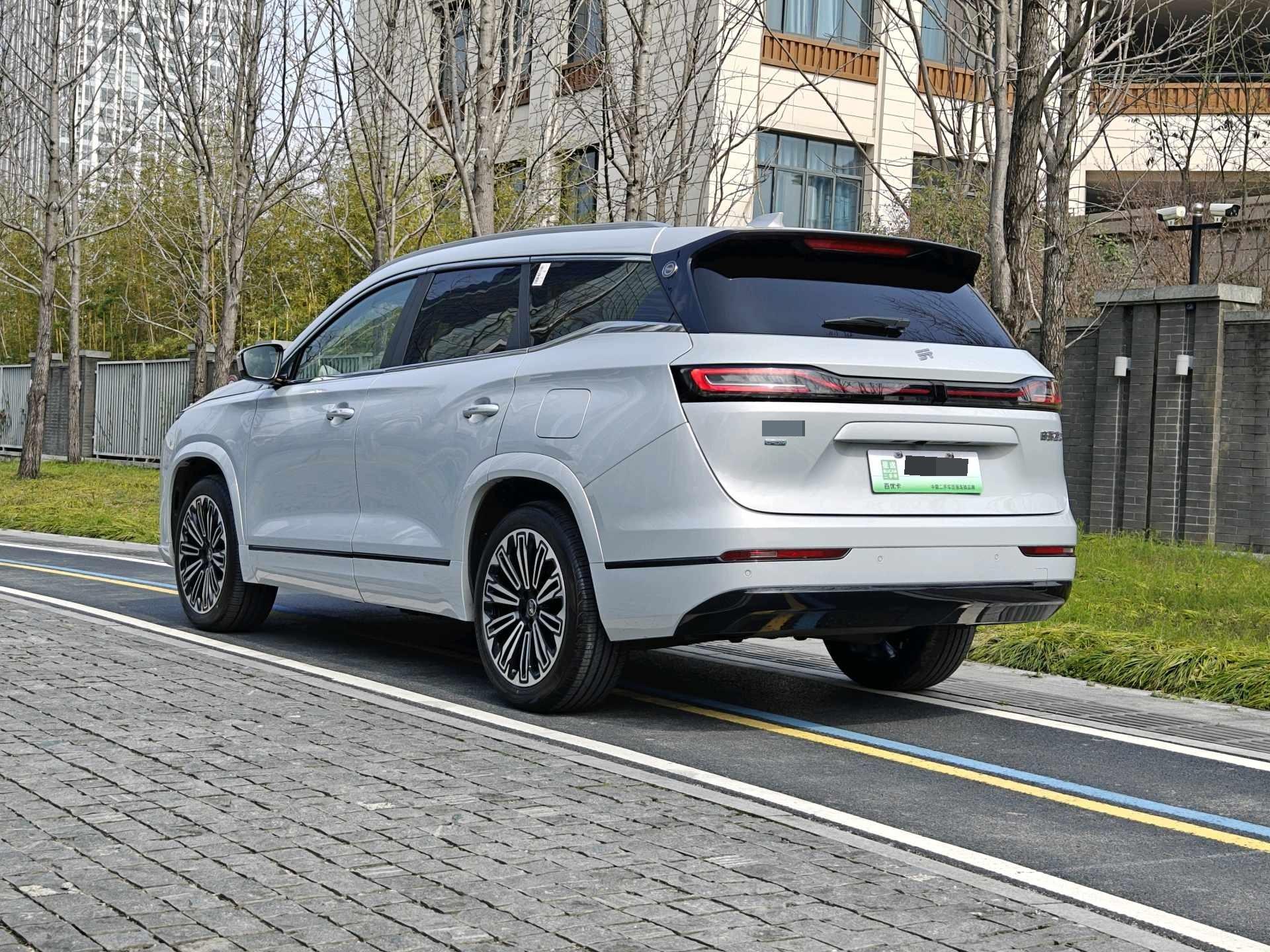 JETOUR 2025 Shanhai L9 1.5TD Executive 5-Seater