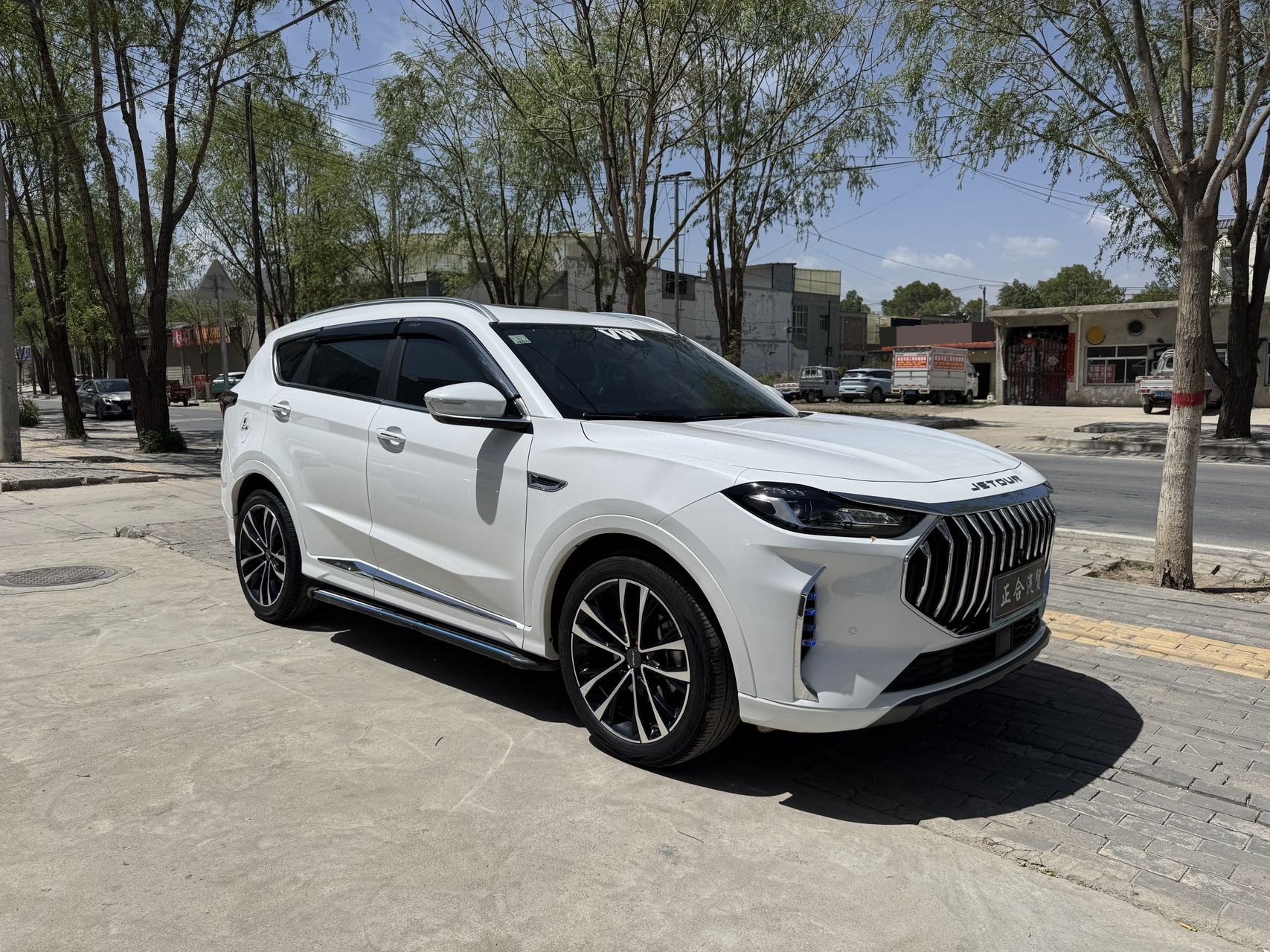 JETOUR 2023 X70 PLUS 1.6T Qiangzhe PLUS 7-Seater
