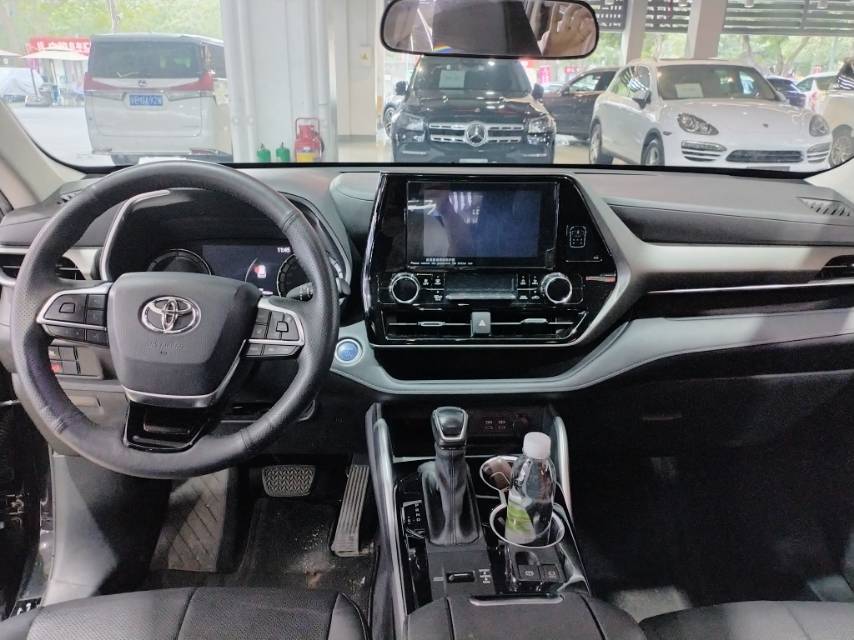 Toyota 2022 Highlander Hybrid 2.5 CVT 4WD Elite 7-Seater