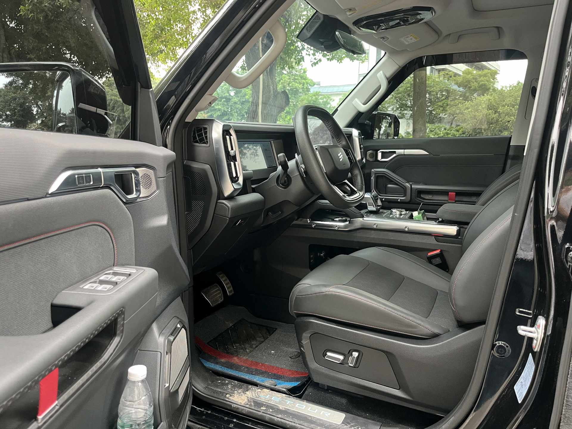 JETOUR 2023 Traveler 2.0T 4WD Conquest