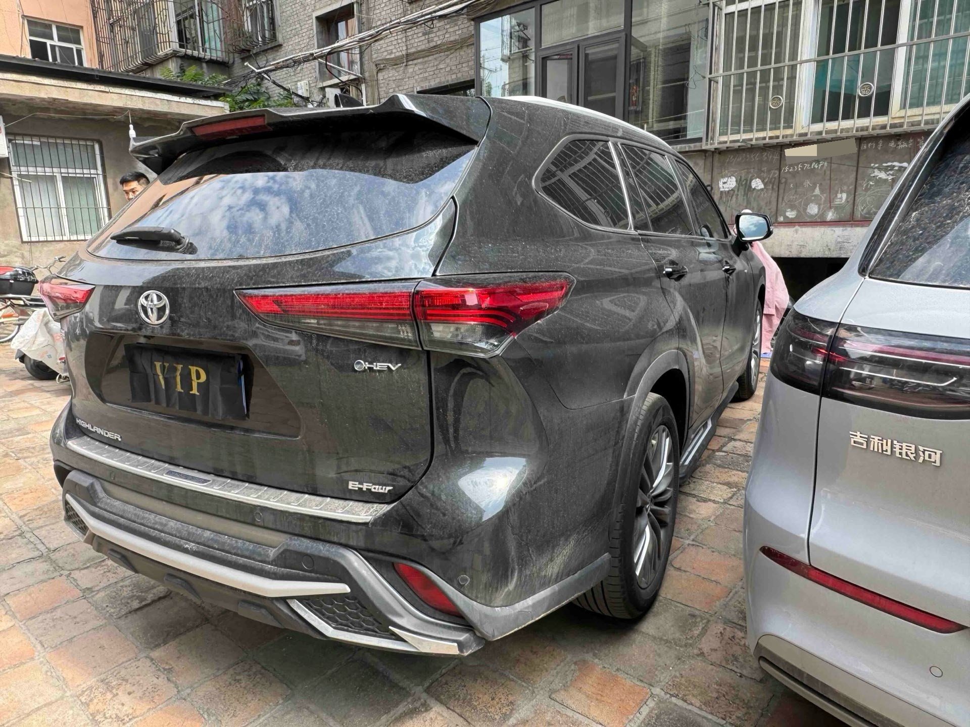 Toyota 2024 Highlander Hybrid 2.5 CVT Intelligent Electric Four-Wheel Drive Premium 7-Seater