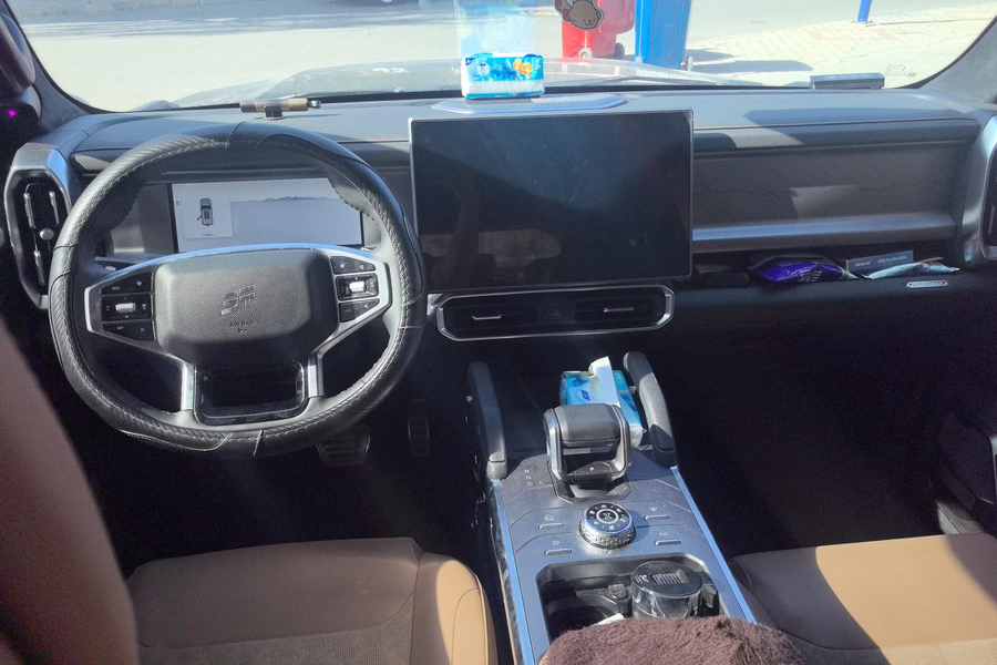 捷途 2023款 旅行者 2.0T 四驱穿越PRO+