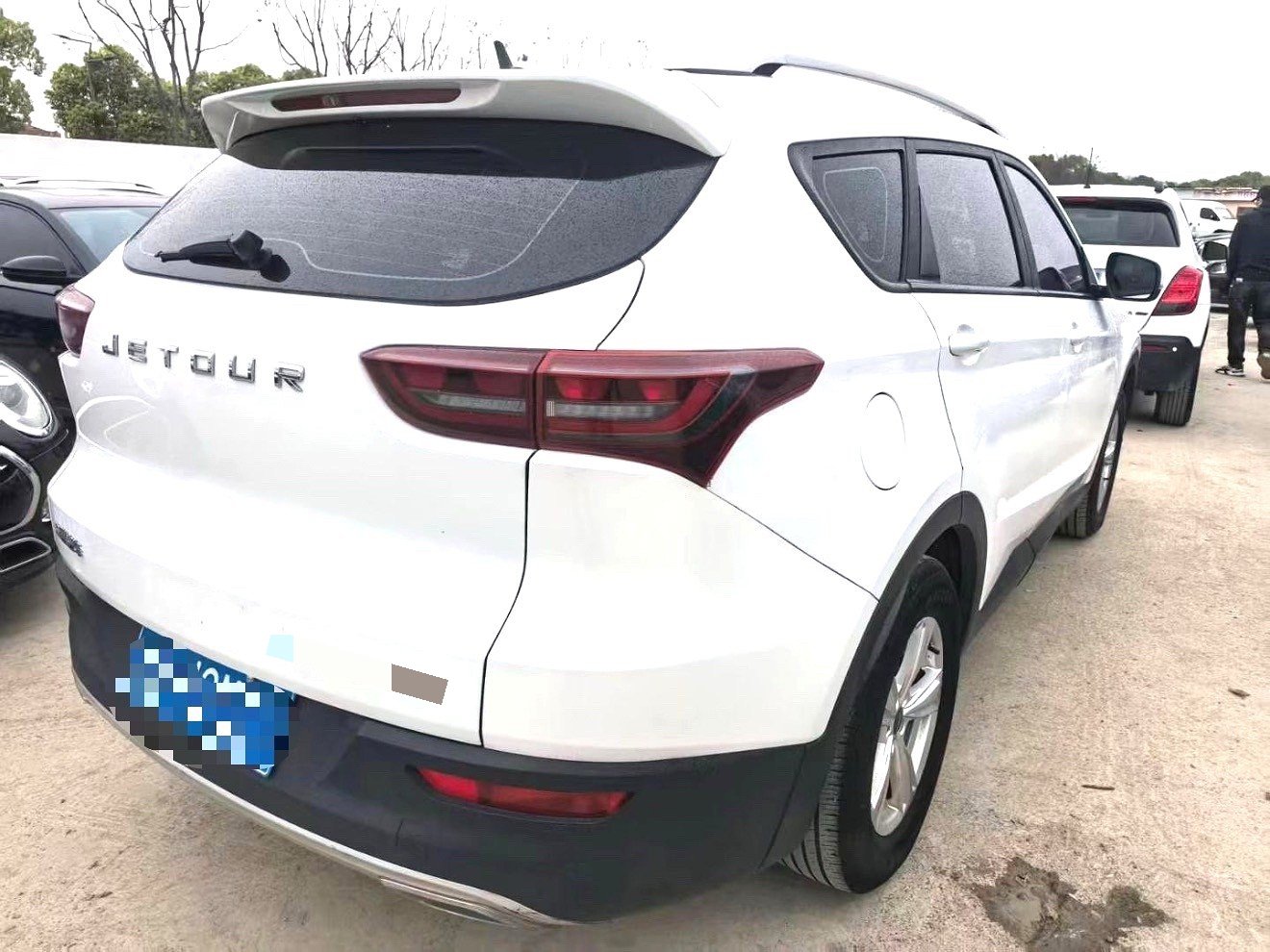 JETOUR 2022 X70M 1.5T Pioneer Partner 7-Seater