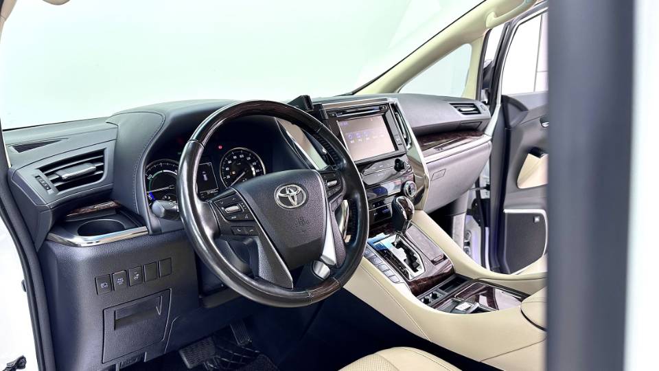 Toyota Alphard (Import) 2019 Alphard 2.5 CVT Luxury Edition