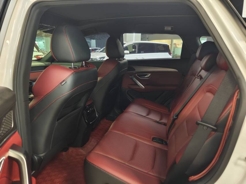 JETOUR 2021 X70 PLUS 1.6T Zhuge Edition Wuhou 7-Seater