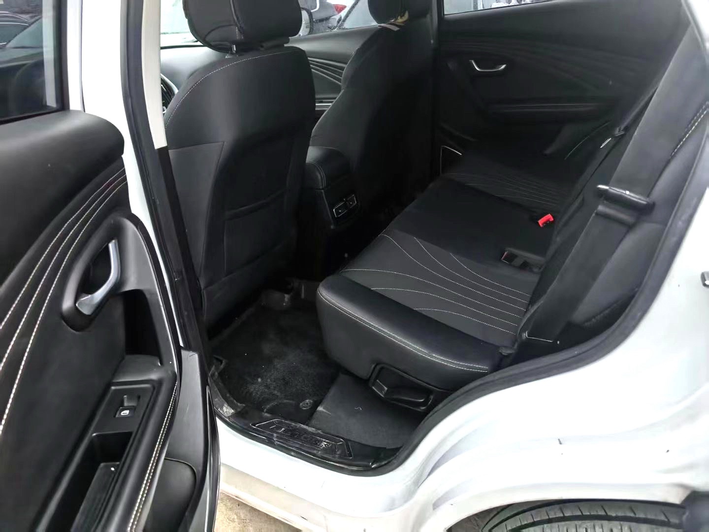 JETOUR 2022 X70M 1.5T Pioneer Partner 7-Seater