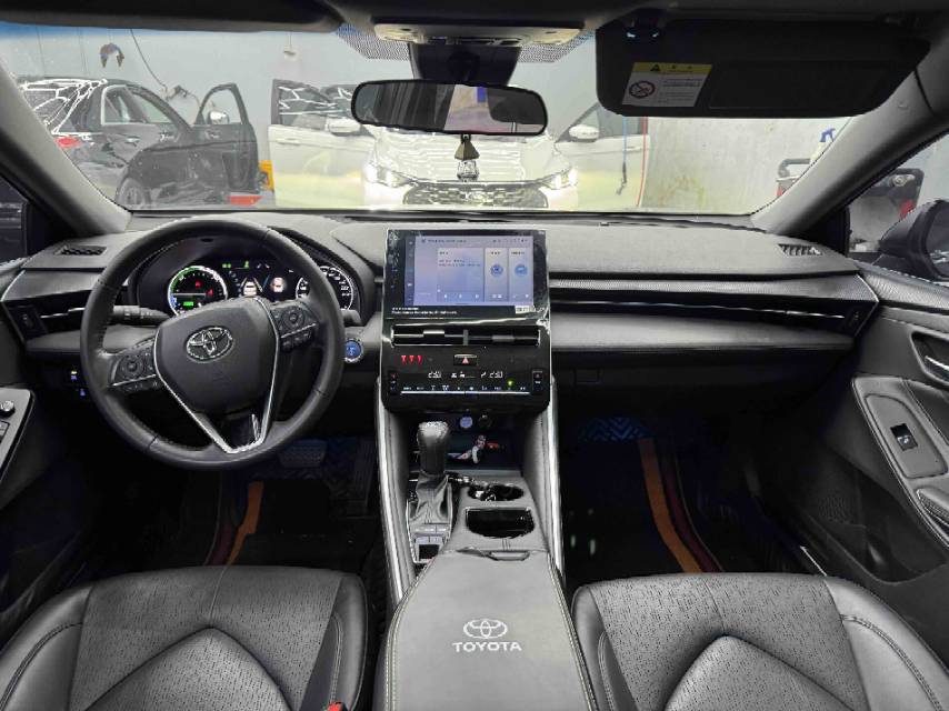 Toyota 2023 Avalon Hybrid 2.5 CVT Luxury Edition