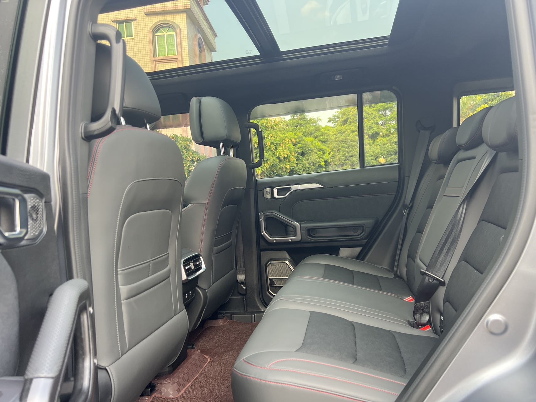 JETOUR 2023 Traveler 2.0T 4WD Cross PRO+