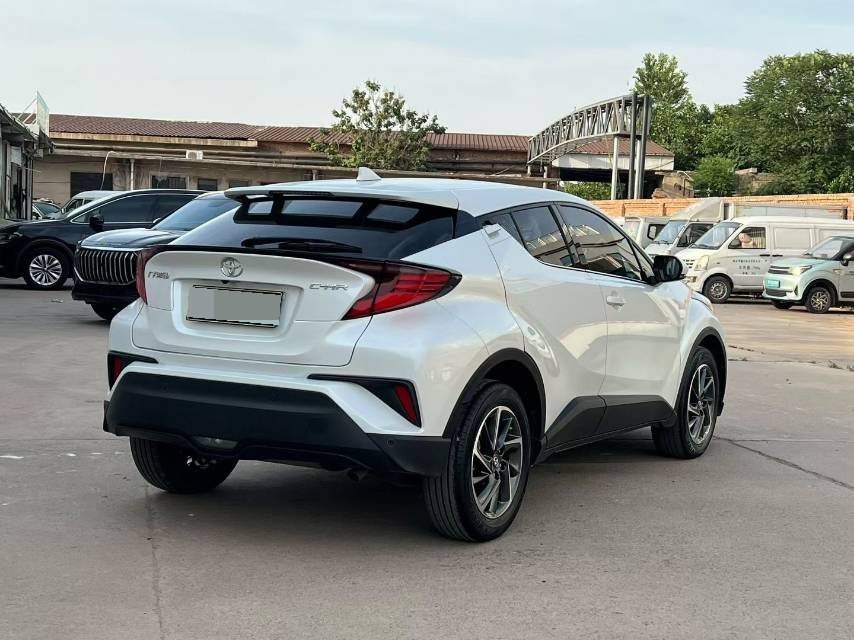 Toyota 2021 C-HR 2.0 CVT Luxury