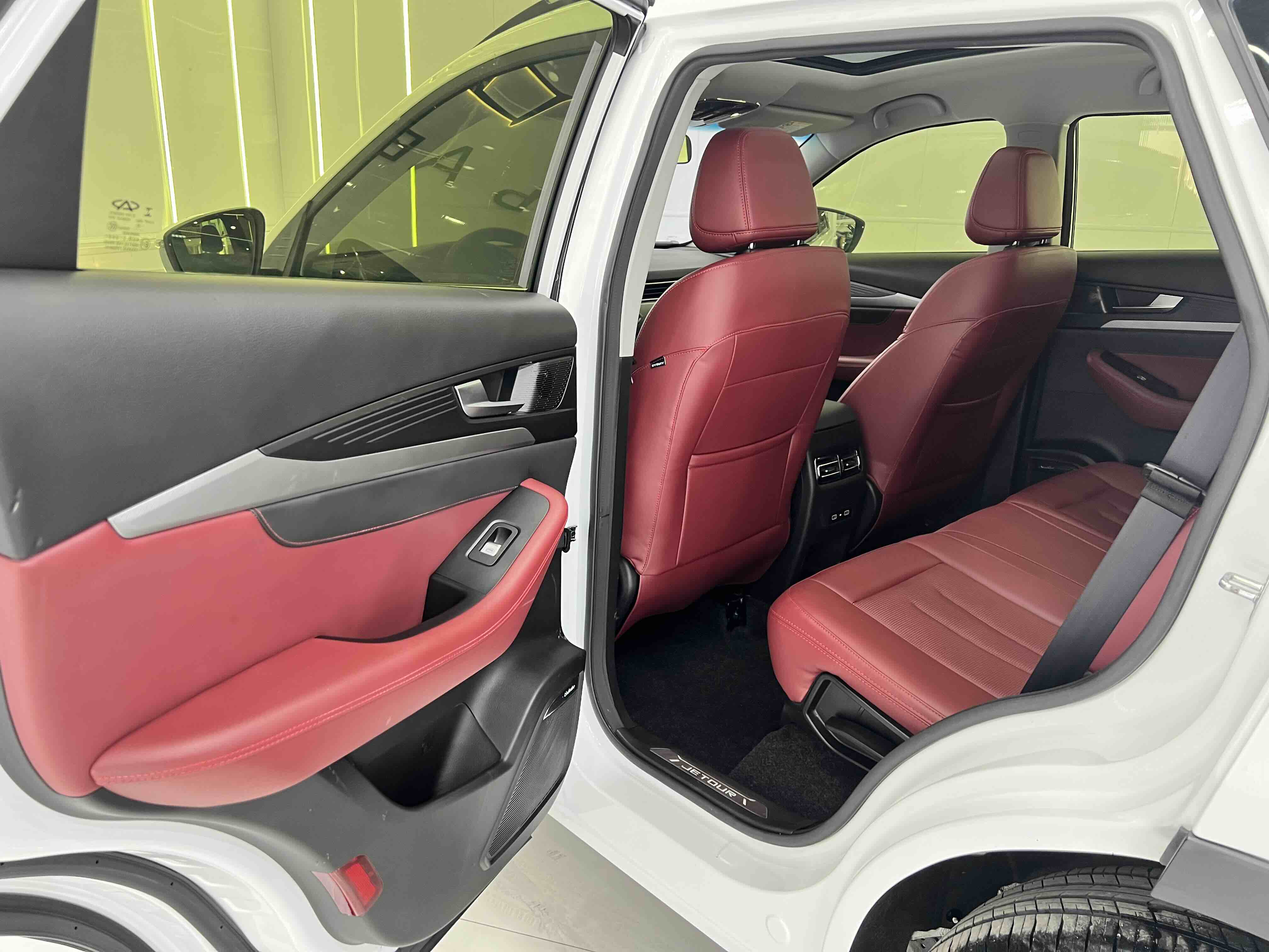 JETOUR 2023 X70S 1.5T Glory 5-Seater