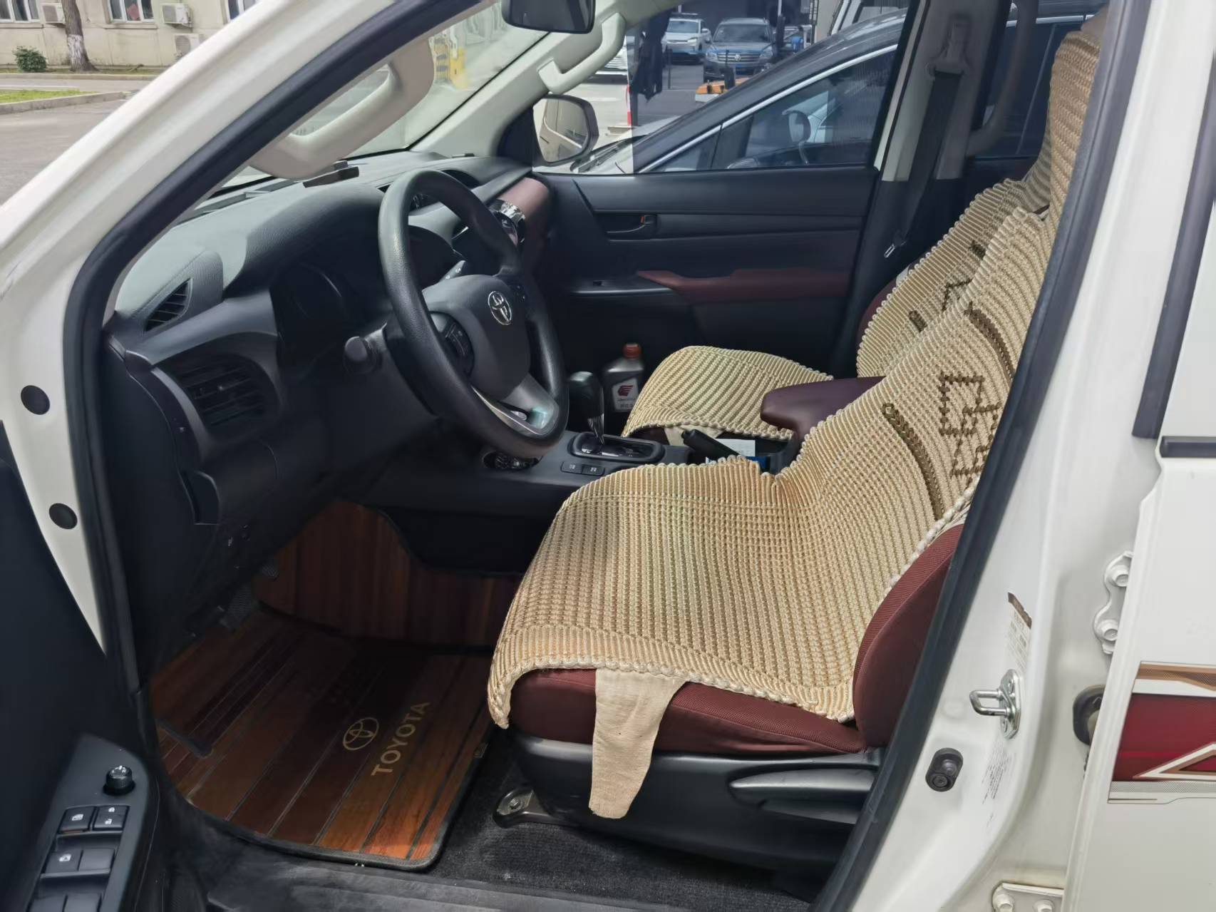Toyota Hilux (Import) 2015 Hilux 2.7 Middle East Version