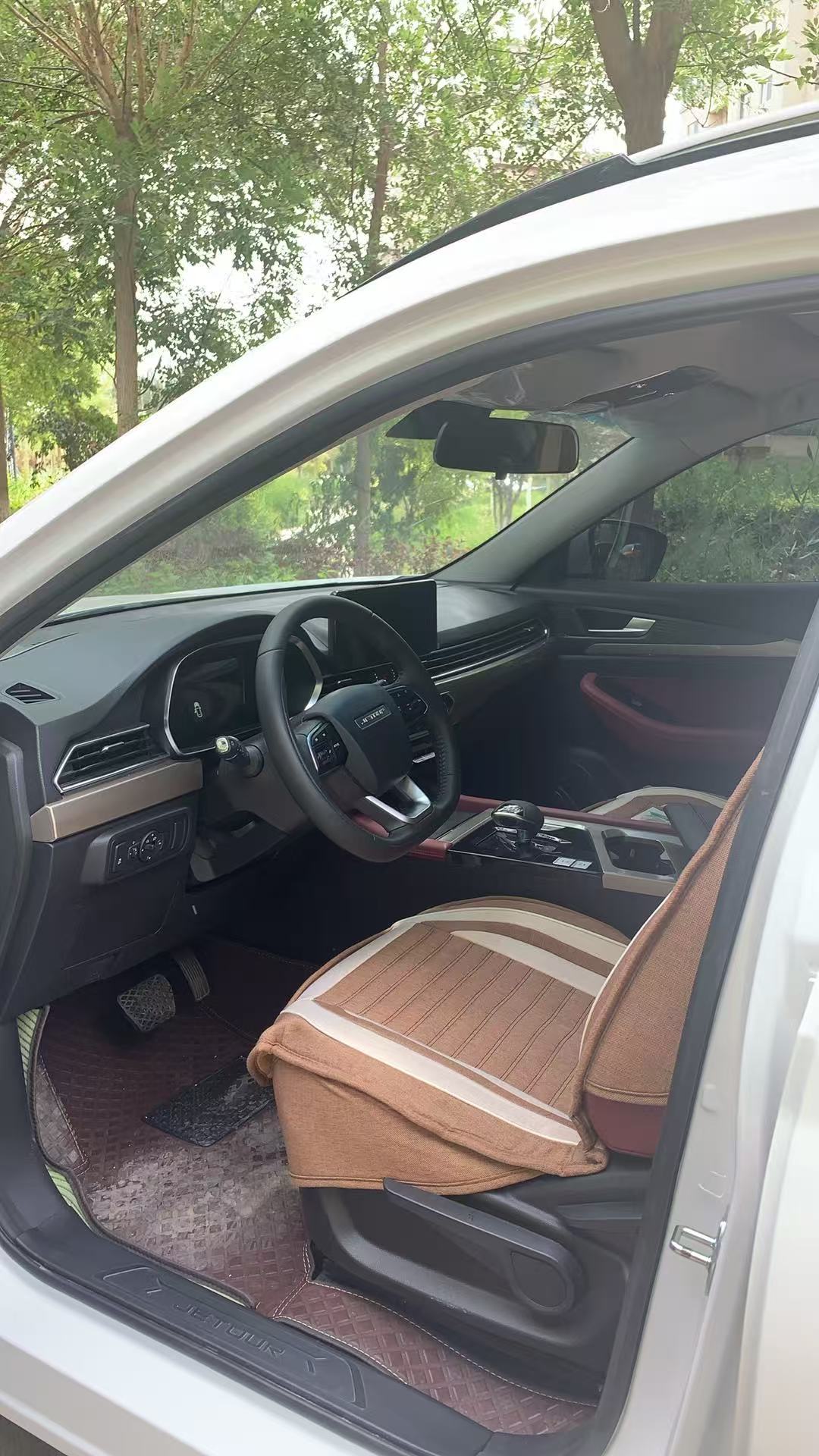 JETOUR 2024 X70 1.5T Glory PRO 7-Seater