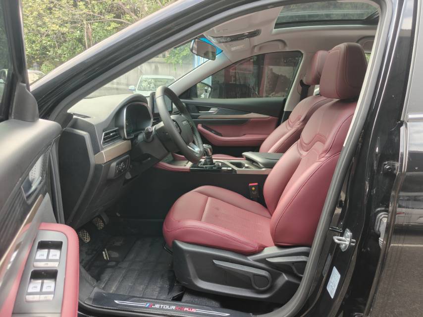 JETOUR 2025 X70 1.5T Beyond Edition 5-Seater