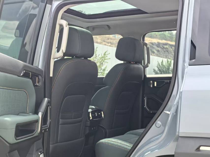 JETOUR 2023 Traveler 2.0T 4WD Cross PRO