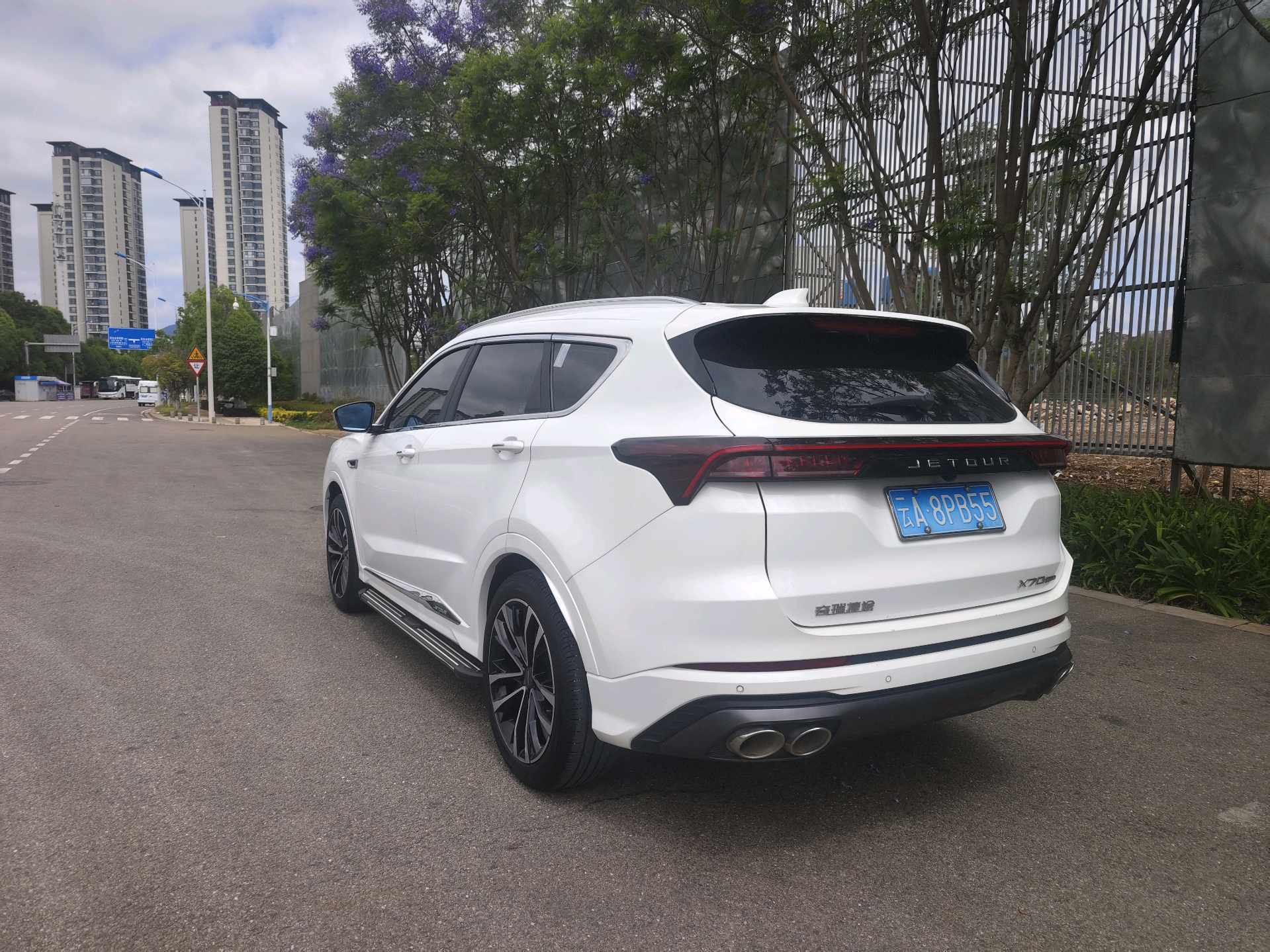 JETOUR 2021 X70 PLUS 1.6T Di 7-Seater