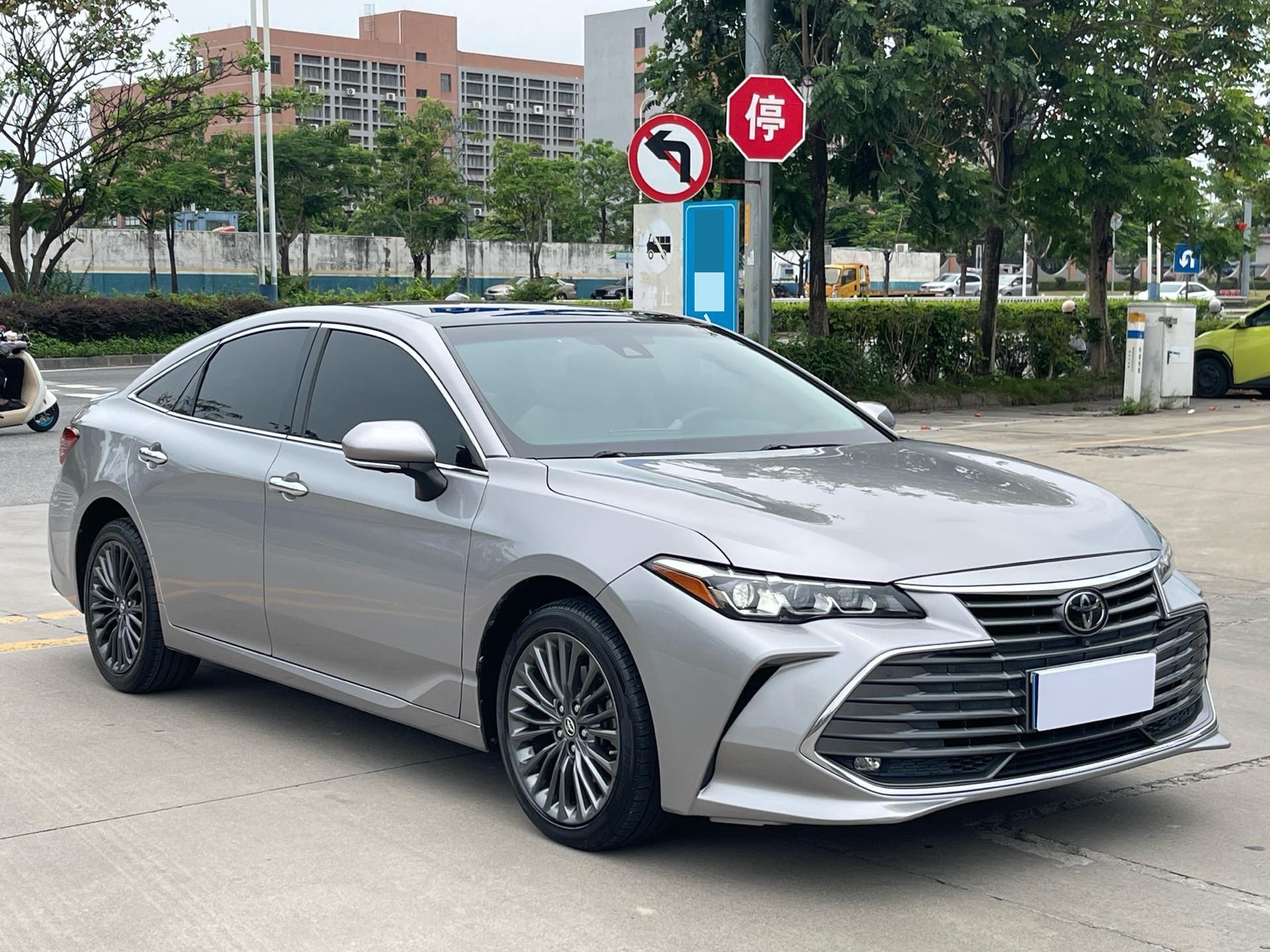 Toyota 2019 Avalon 2.5 Touring Premium
