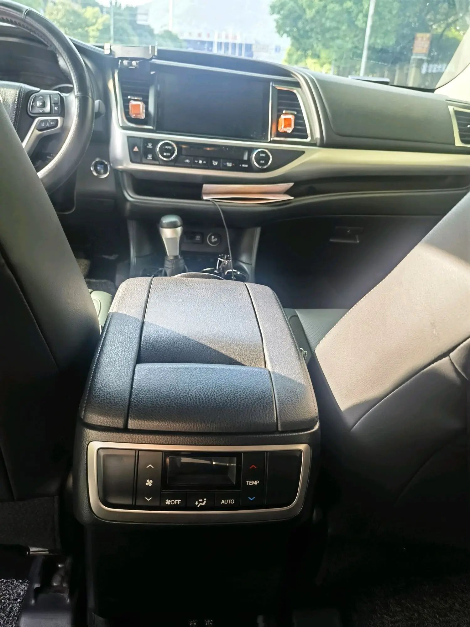 Toyota 2019 Highlander 2.0T 4WD Premium 7-Seater