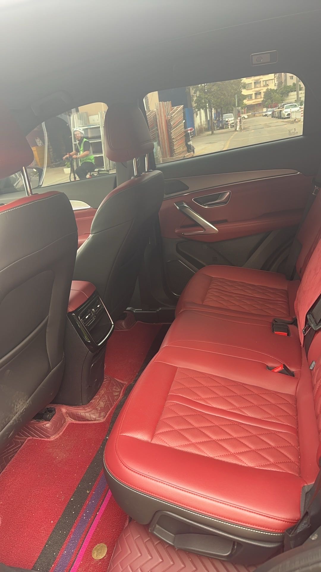 JETOUR 2024 X70 PLUS 1.5T Champion Edition MAX+ 5-Seater