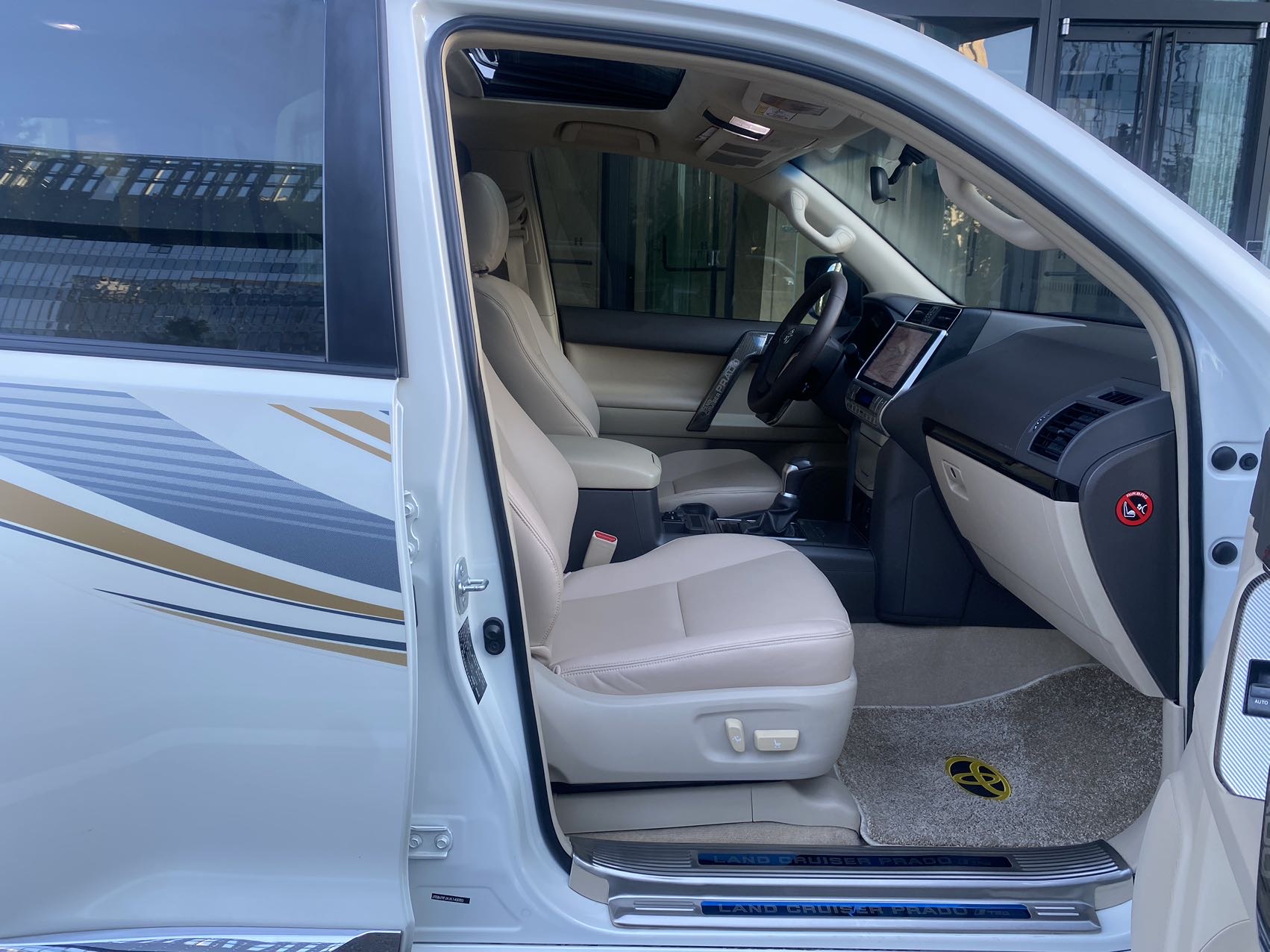 丰田 普拉多(进口) 2019款 普拉多 4.0 VXR 中东版