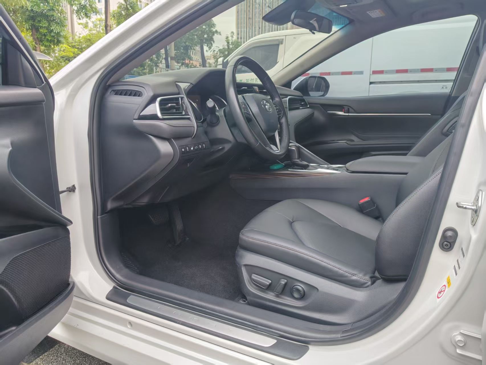 Toyota 2018 Camry 2.5G Luxury