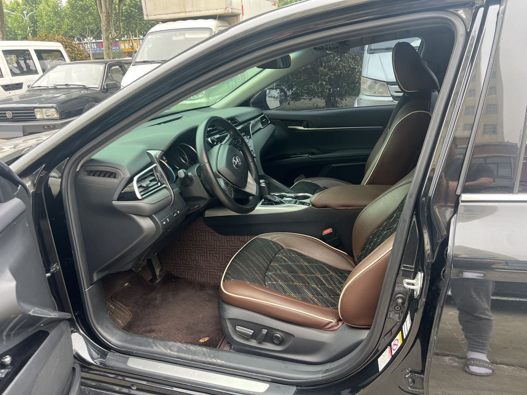 Toyota 2018 Camry Hybrid 2.5HG CVT Luxury Edition