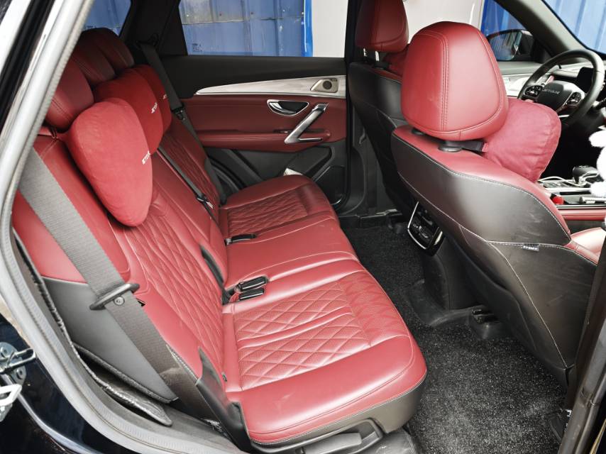 JETOUR 2023 X70 PLUS 1.6T Stronger PRO+ 7-Seater