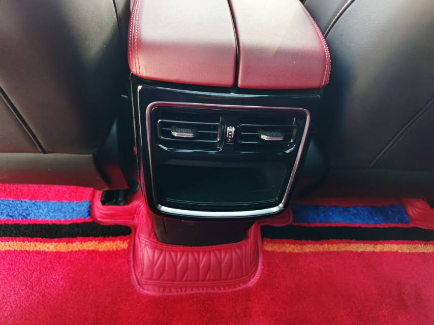 JETOUR 2021 X70 PLUS 1.6T Di 6-Seater
