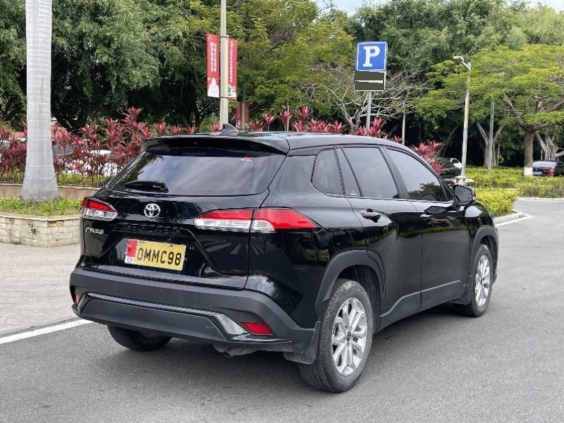 Toyota 2023 Frontlander 2.0 CVT Leading Edition